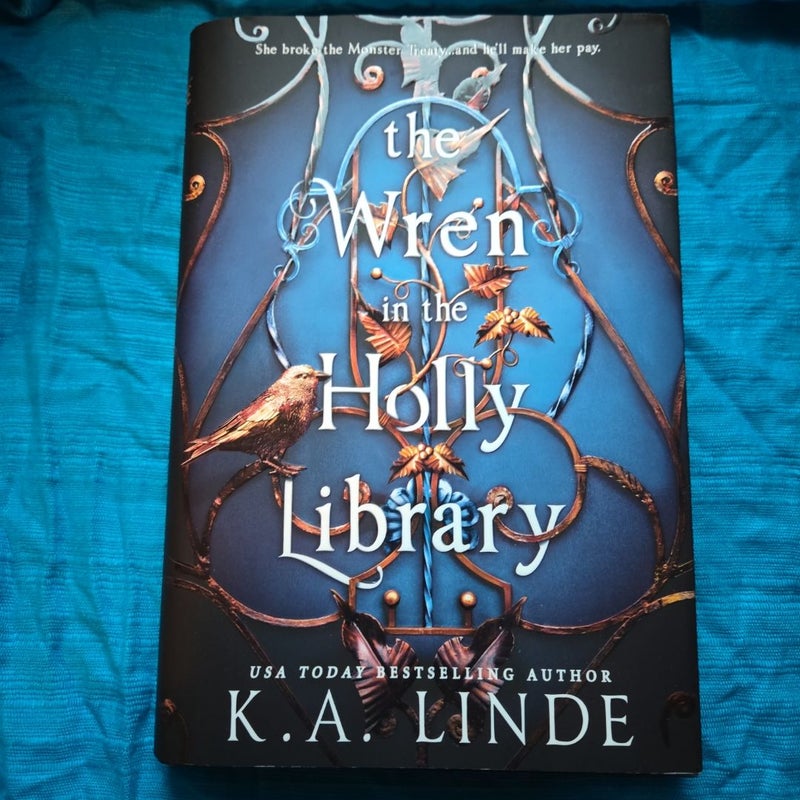 The Wren in the Holly Library (Deluxe Limited Edition)