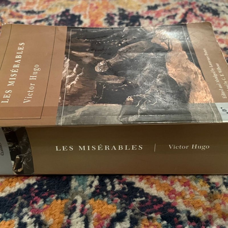 Les Miserables (Barnes & Noble Classics) - Paperback By Hugo, Victor