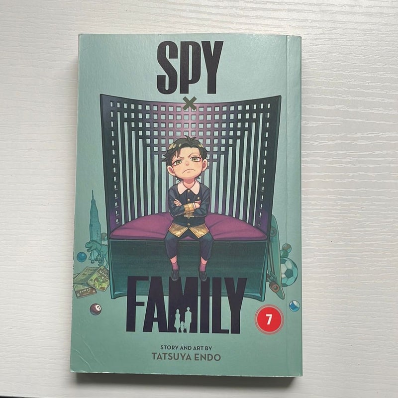 Spy X Family, Vol. 7