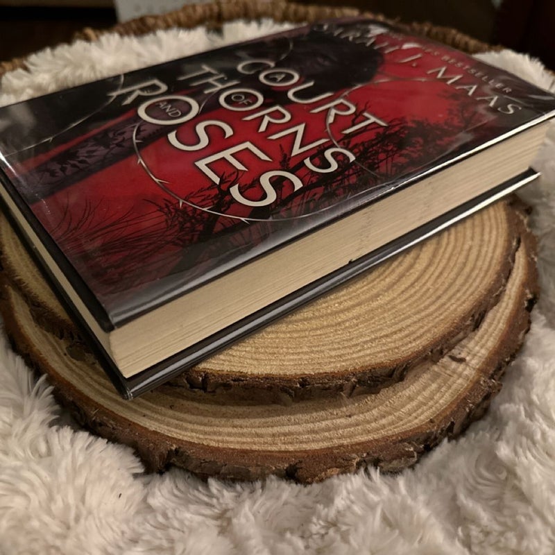 A court of thorns and roses 1st edition/1st print 