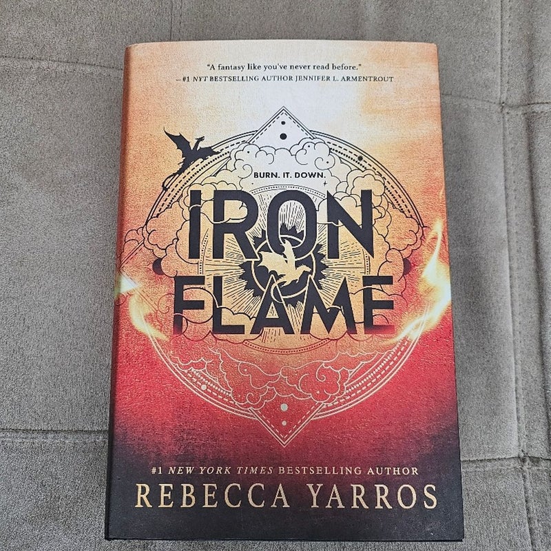 Iron Flame by Rebecca Yarros, Hardcover | Pangobooks