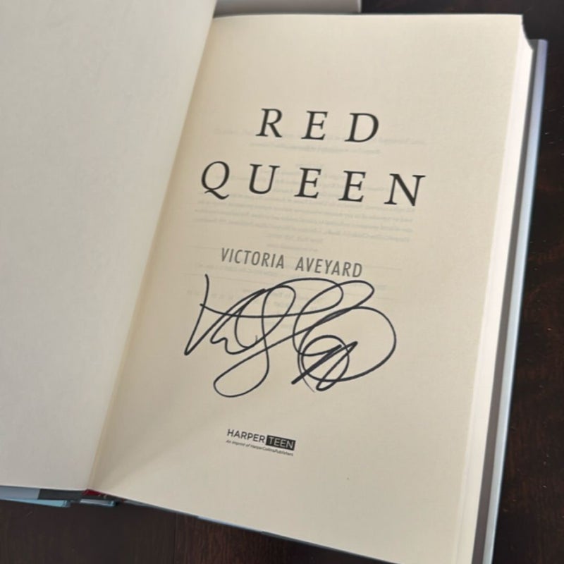 Red Queen 2-Book Hardcover Box Set