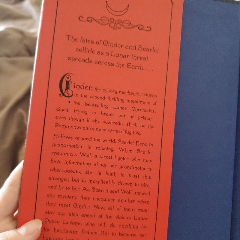 Scarlet (The Lunar Chronicles)