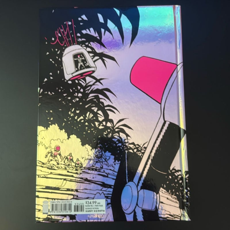 Paper Girls Deluxe Edition Volume 2