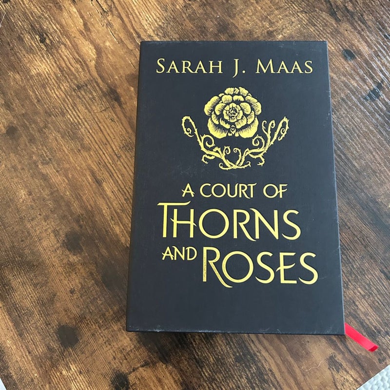 A Court of Thorns and Roses Collector's Edition