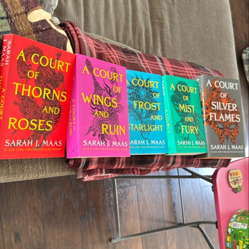 A Court of Thorns and Roses series 