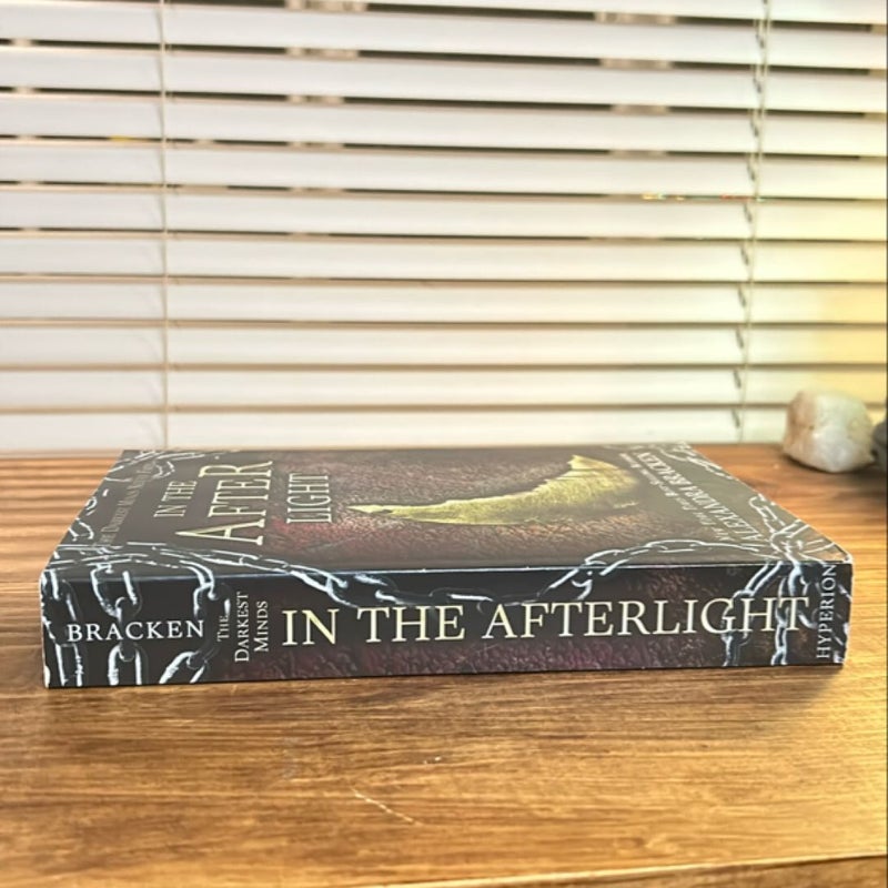 In the Afterlight (a Darkest Minds Novel)