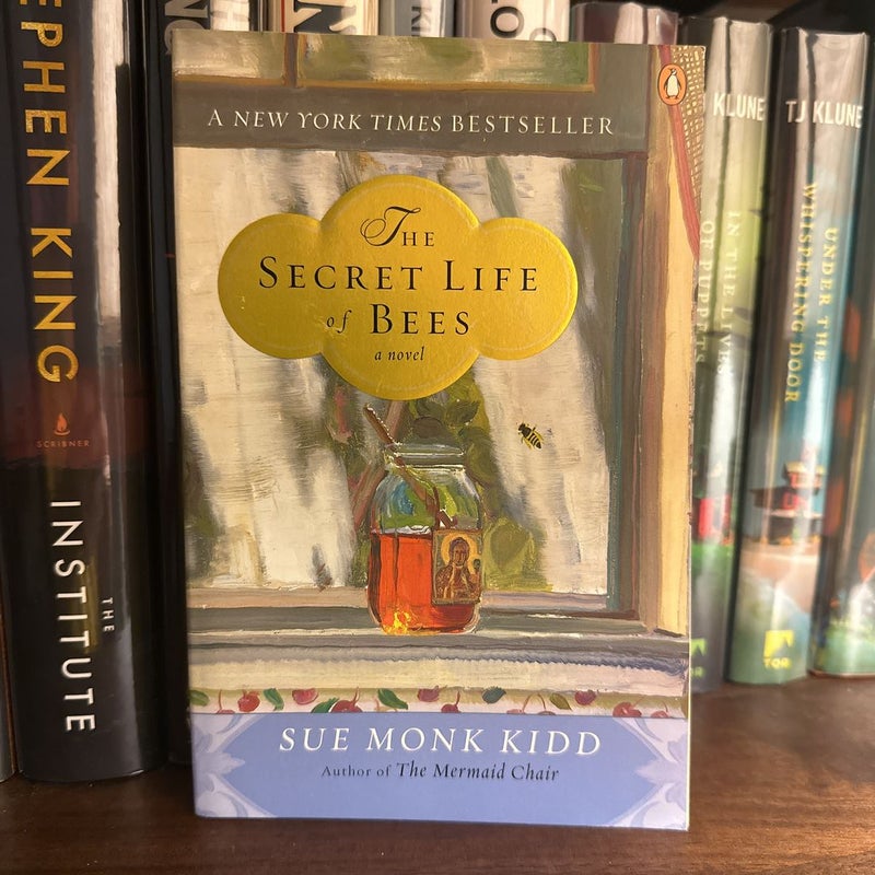 Fiction 📚 | The Secret Life of Bees by Sue Monk Kidd | Paperback