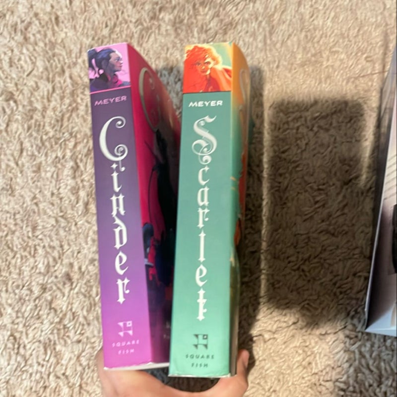 The Lunar Chronicles Boxed Set: Cinder, Scarlet, Cress, Fairest, Stars above, Winter