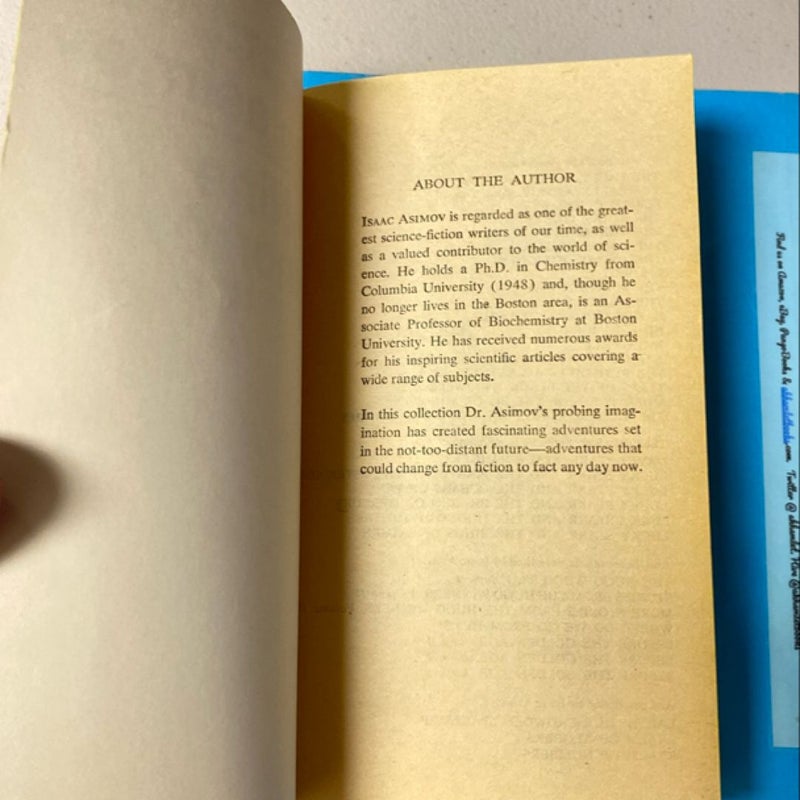 №764・1129・1131・1183・1220 Satoh.move Nine Tomorrows by Isaac Asimov, Paperback | Pangobooks