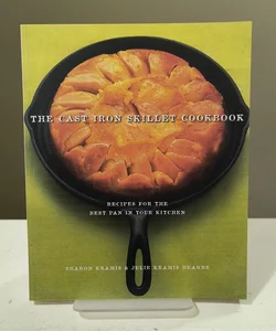 Cook It in Cast Iron: Kitchen-Tested Recipes for the One Pan That Does It  All (Cook's Country): Cook's Country: 9781940352480: : Books
