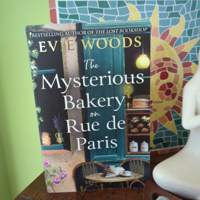 The Mysterious Bakery on Rue de Paris