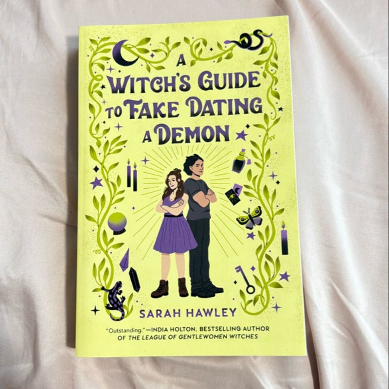 A Witch's Guide to Fake Dating a Demon