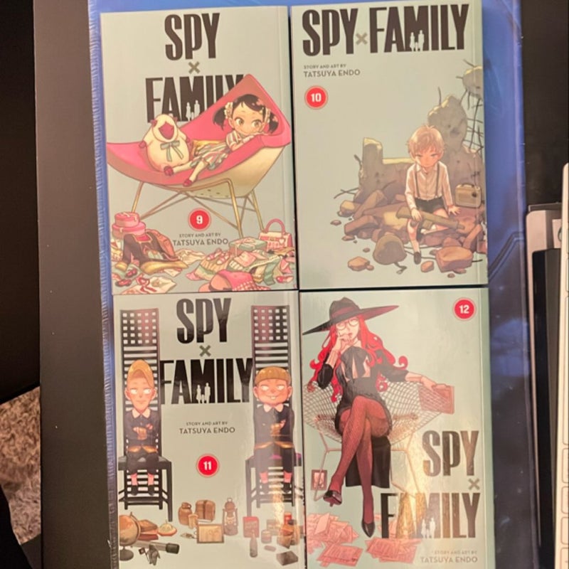 Spy X Family, Vol. 1 - 12 & The Official Guide: Eyes Only