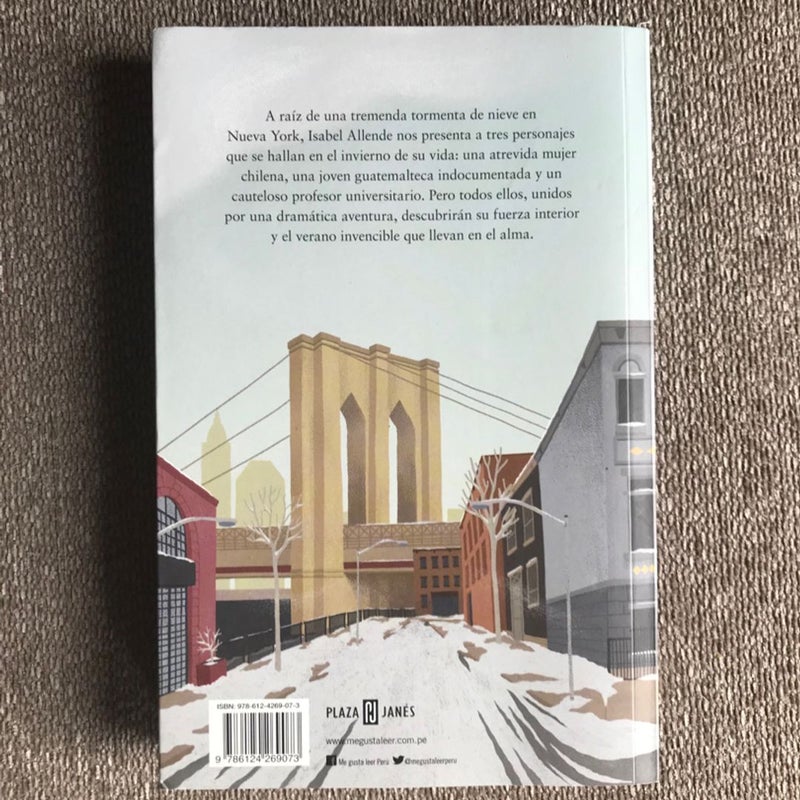 Más Allá del Invierno (In the Midst of Winter — Spanish edition)