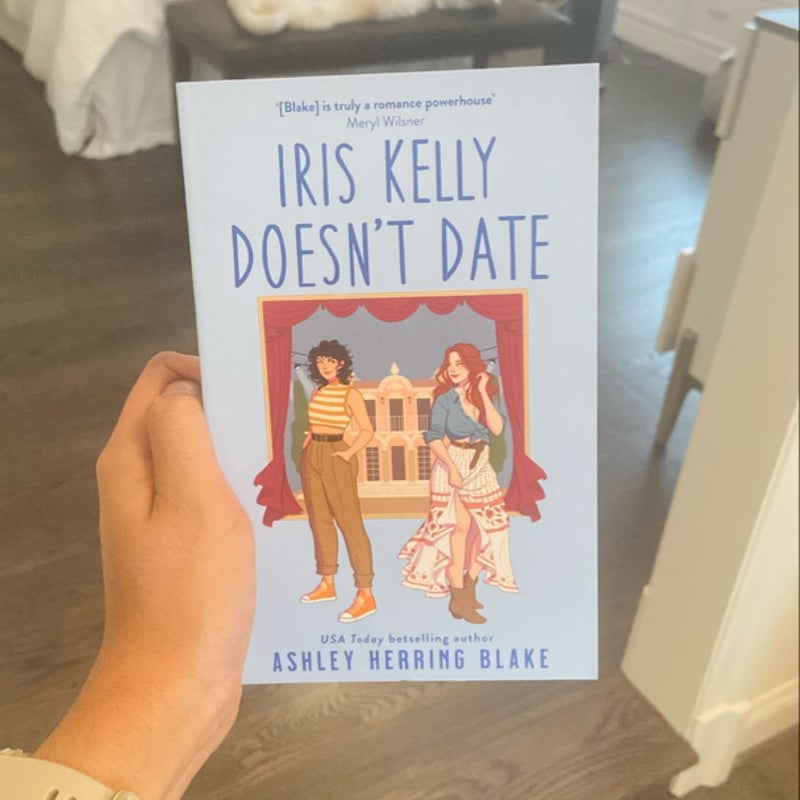 Iris Kelly Doesn't Date