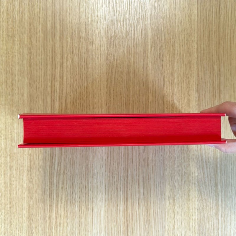 Red Queen Collector's Edition