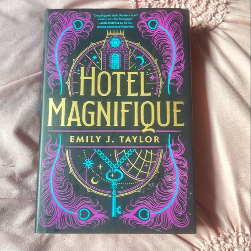 Hotel Magnifique