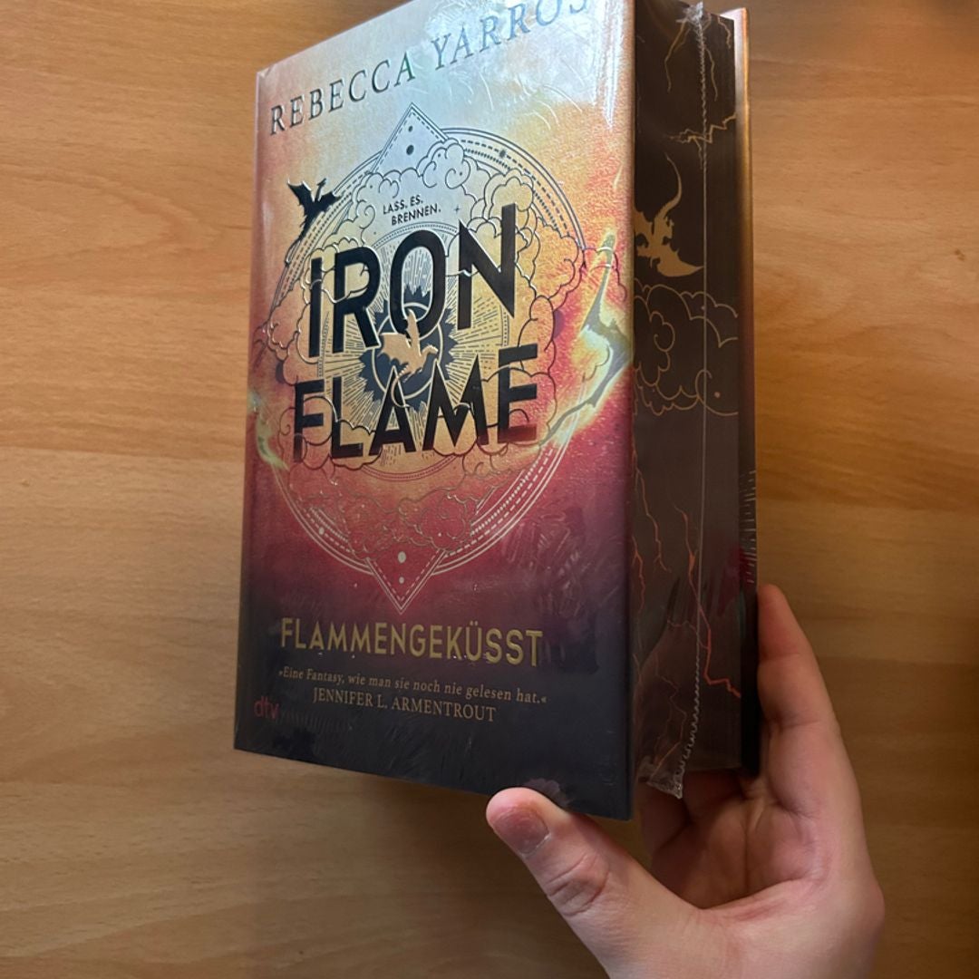 Iron Flame (German) by Rebecca Yarros, Hardcover