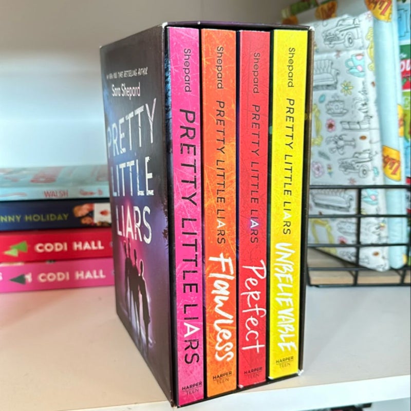 Pretty Little Liars 4-Book Paperback Box Set