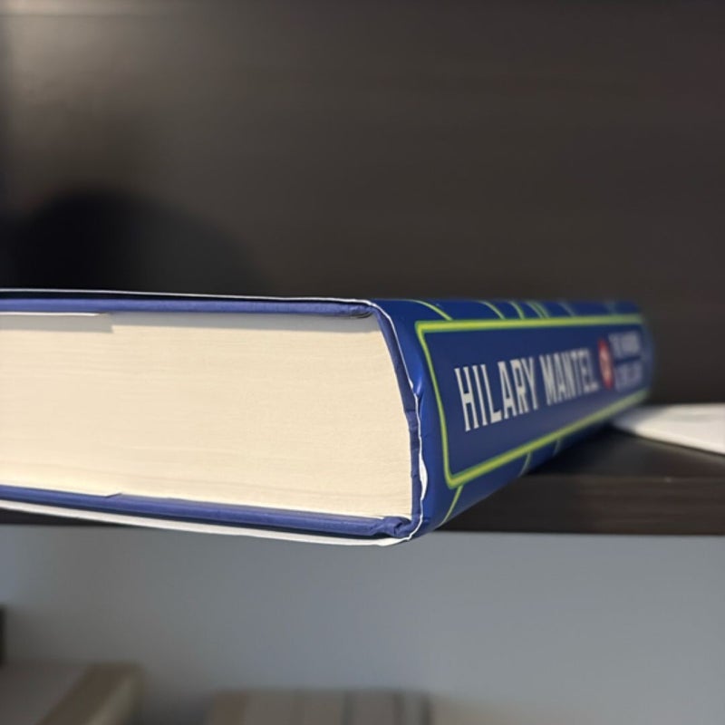 The Mirror and the Light (First US edition)