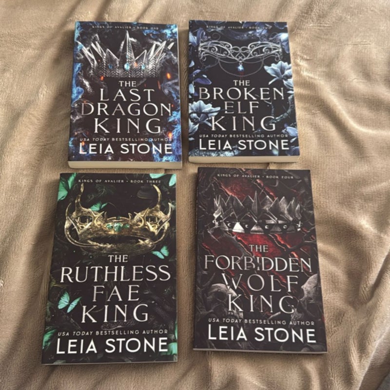 Kings of Avalier set *SIGNED