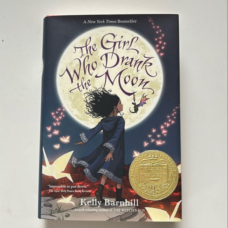 The Girl Who Drank the Moon (Winner of the 2017 Newbery Medal)