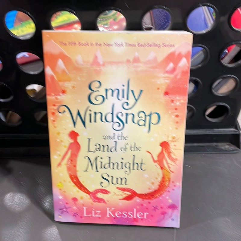 Emily Windsnap and the Land of the Midnight Sun