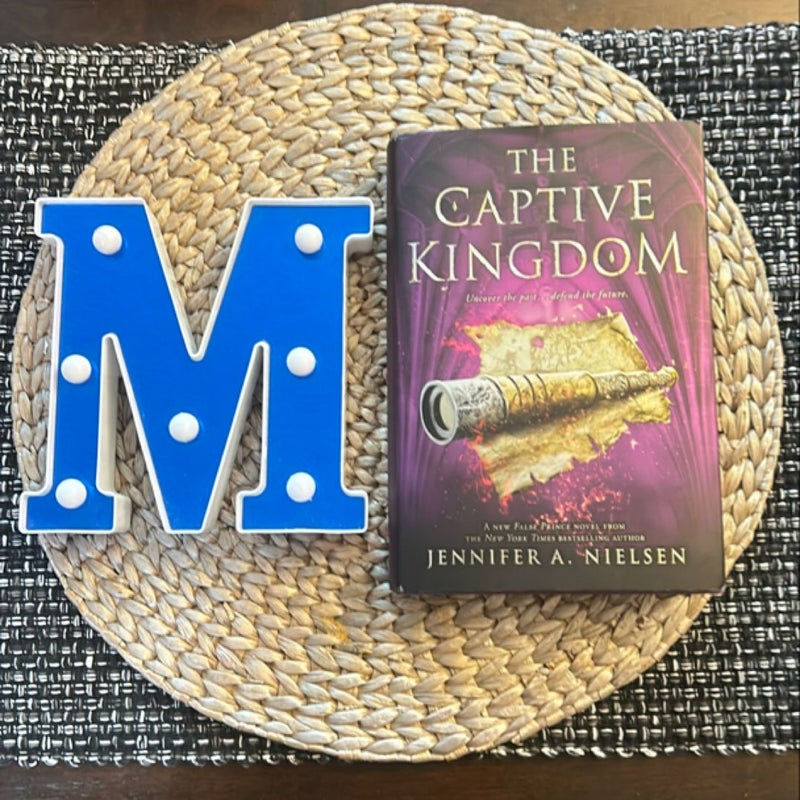 The Captive Kingdom (the Ascendance Series, Book 4)