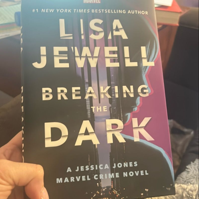 Breaking the Dark: a Jessica Jones Marvel Crime Novel