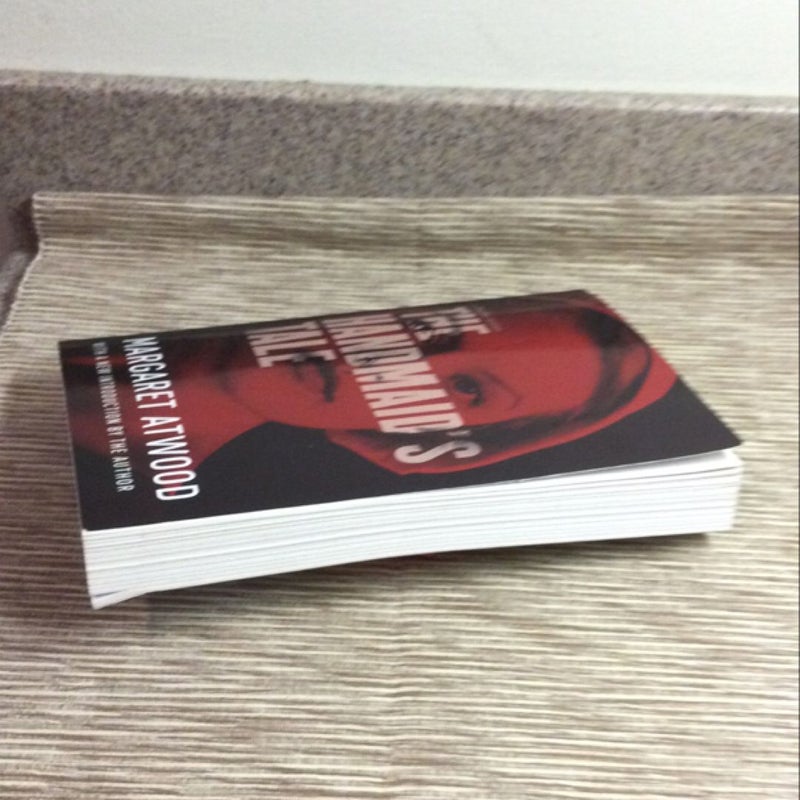 The Handmaid's Tale (Movie Tie-In)