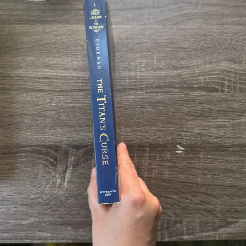 Percy Jackson and the Olympians, Book Three the Titan's Curse (Percy Jackson and the Olympians, Book Three)