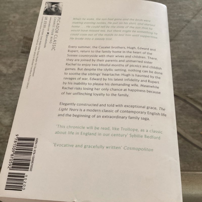 The Light Years: the Cazalet Chronicles 1