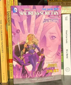 Sword of Sorcery Vol. 1: Amethyst (the New 52)