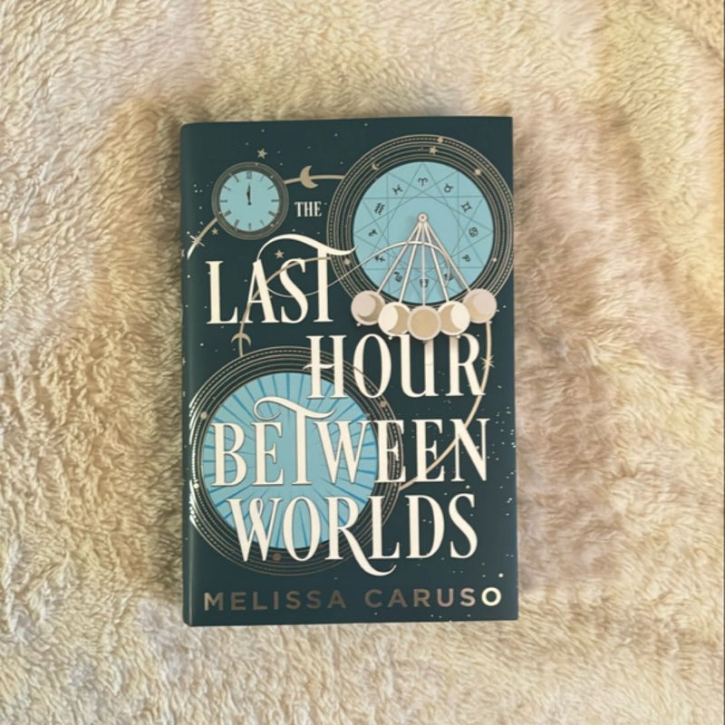 The Last Hour Between Worlds (Illumicrate exclusive edition)