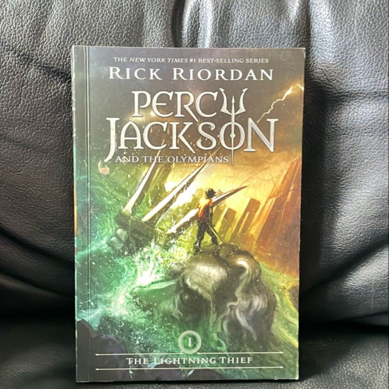 Percy Jackson and the Olympians - 5 Book Set No Box