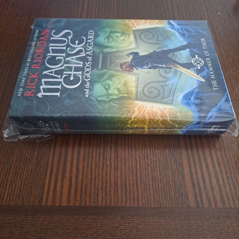 Magnus Chase and the Gods of Asgard, Book 2 the Hammer of Thor (Magnus Chase and the Gods of Asgard, Book 2)