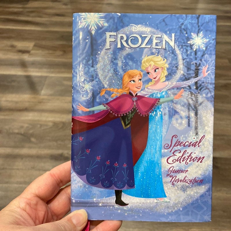 Disney Frozen: Special Edition Junior Novelization (Disney Frozen)