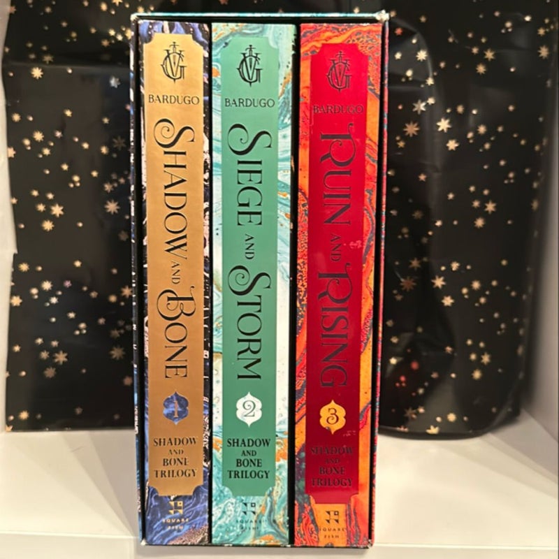 The Shadow and Bone Trilogy Boxed Set