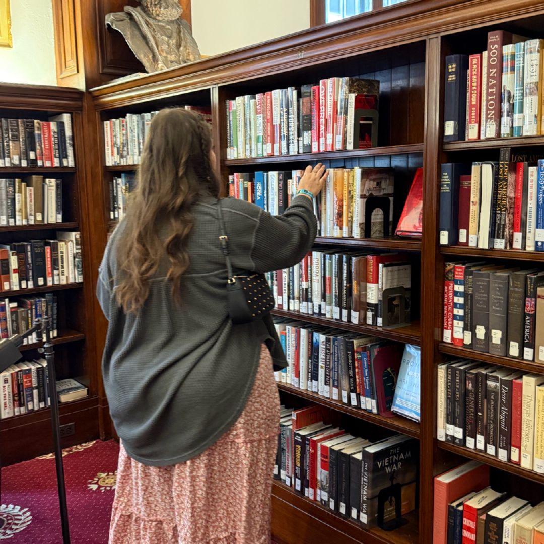 Jess’s Hand Painted Books 💕📖
