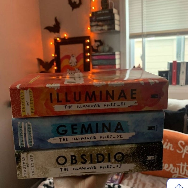 Illuminae books 1,2,3