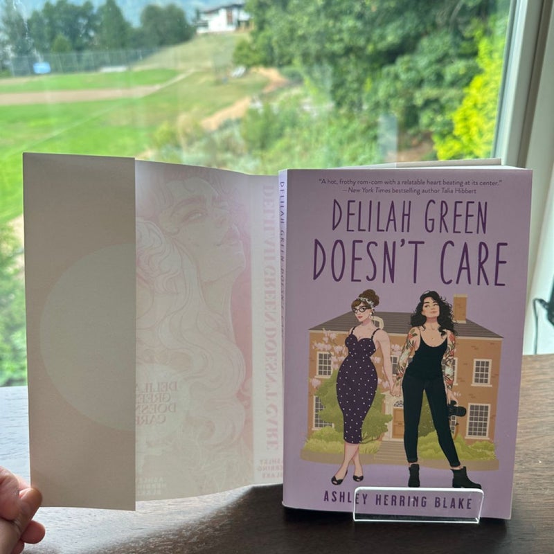 DUST JACKET ONLY Delilah Green Doesn't Care