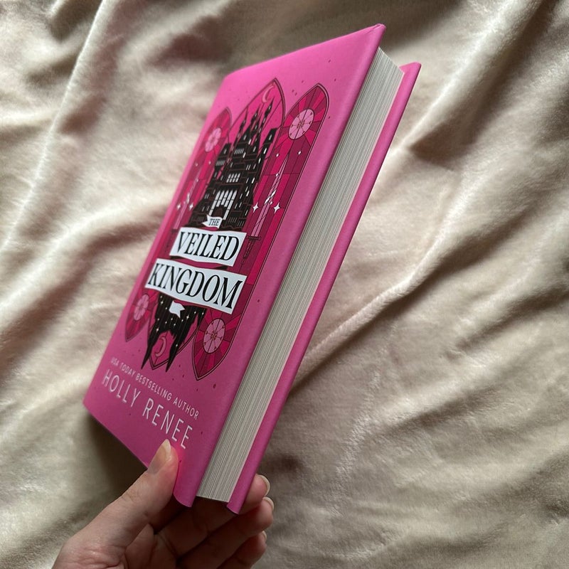 The Veiled Kingdom (OOP Barnes & Noble Edition)
