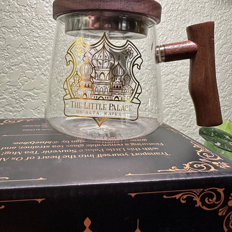 Grishaverse tea mug and tea