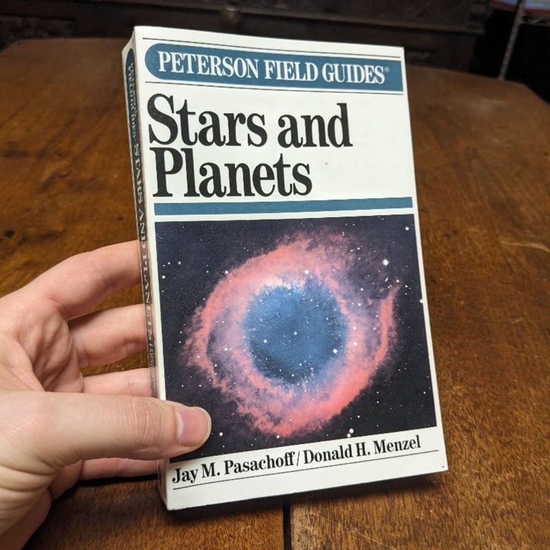 Peterson Field Guide to Stars and Planets, Vol. 15