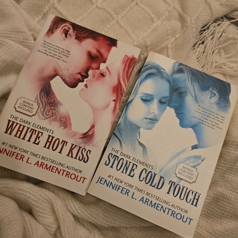 White Hot Kiss 1-2