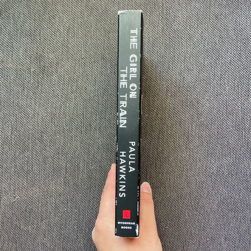 The Girl on the Train (Movie Tie-In)