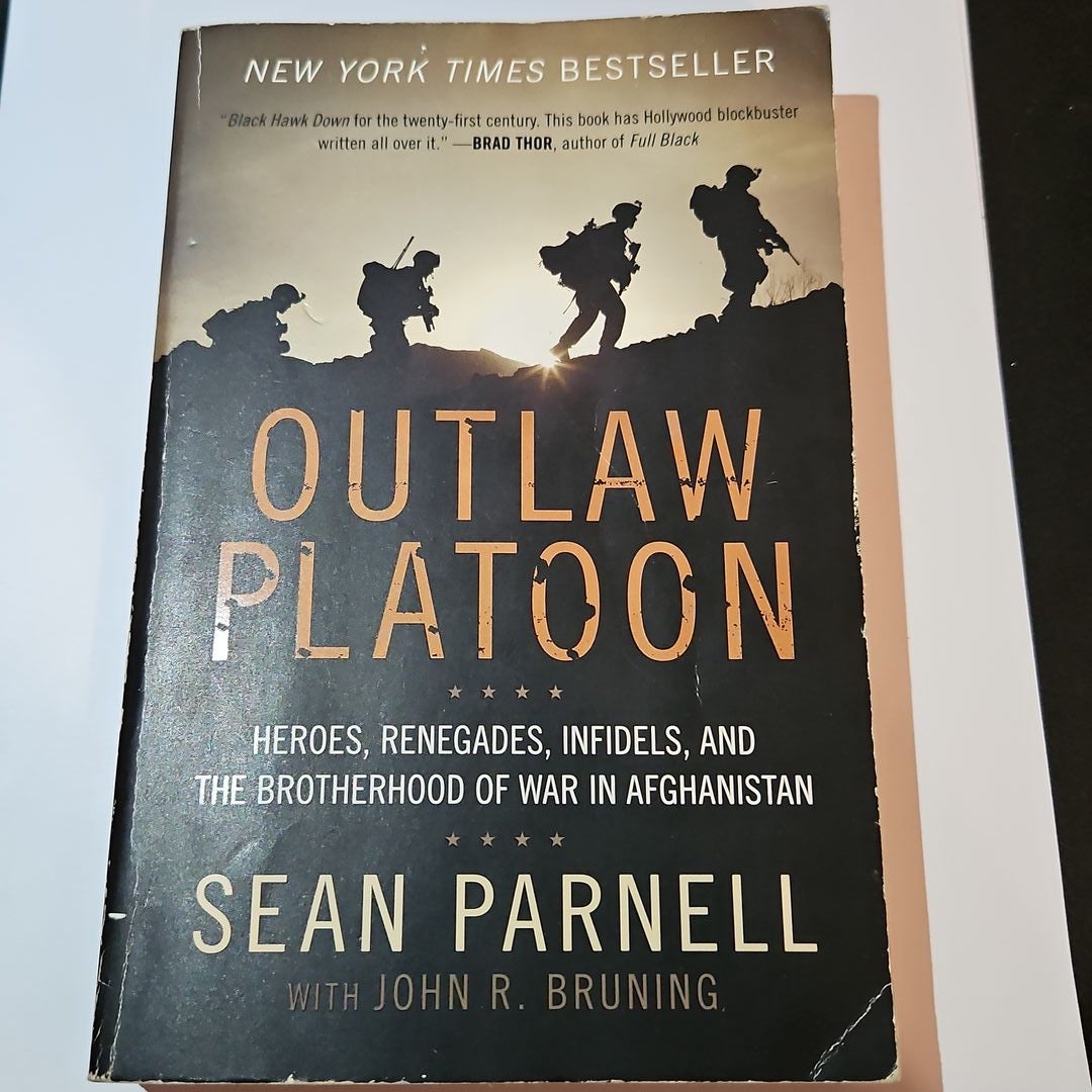 Outlaw Platoon by Sean Parnell, Paperback | Pangobooks