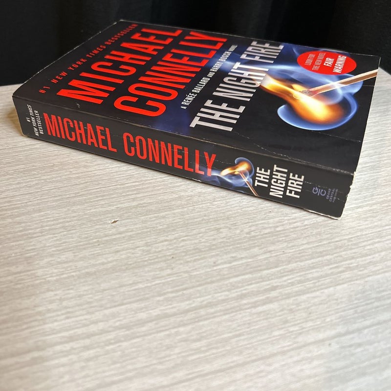 Michael Connelly - The Night Fire (Paperback)