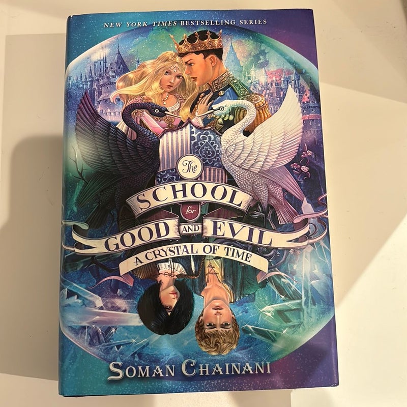 The School for Good and Evil #5: a Crystal of Time